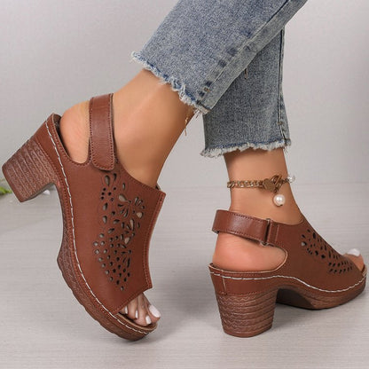 Sandale cu platformă Cristina - Model confortabil cu închidere cu velcro