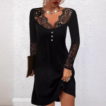 Rochie elegantă din dantelă cu decolteu în V de Cristina Gore