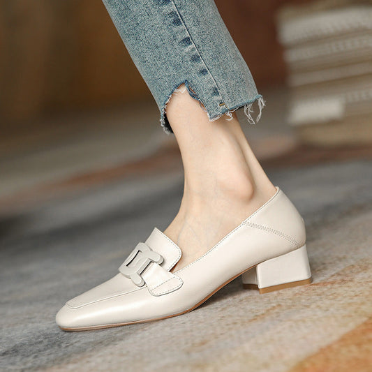 Pantofi retro cu toc gros de Cristina Gore