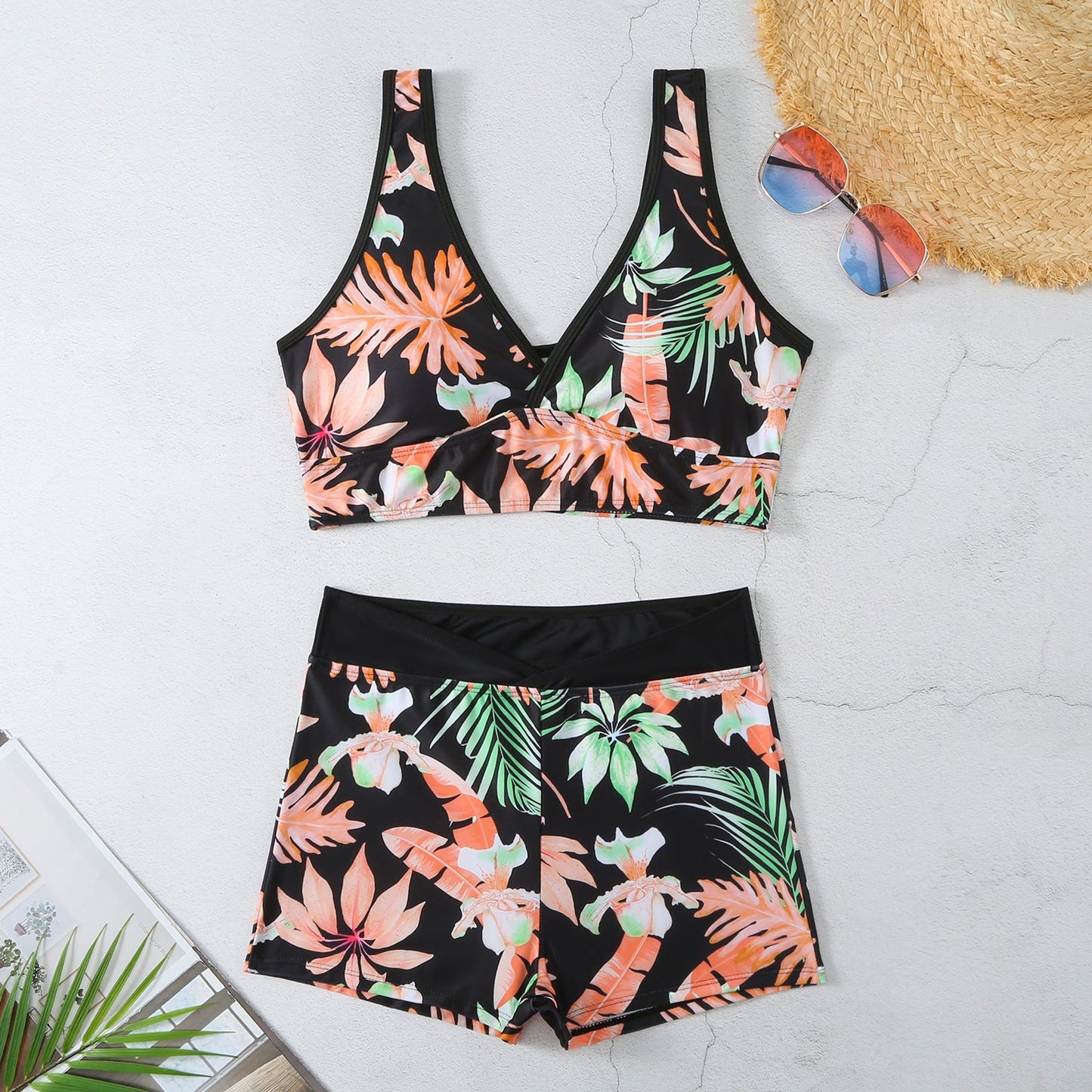 Bikini boxer cu imprimeu vibrant de Cristina Gore