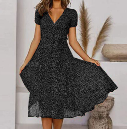 Rochie Cristina cu imprimeu și decolteu în V - Detaliu cu șireturi